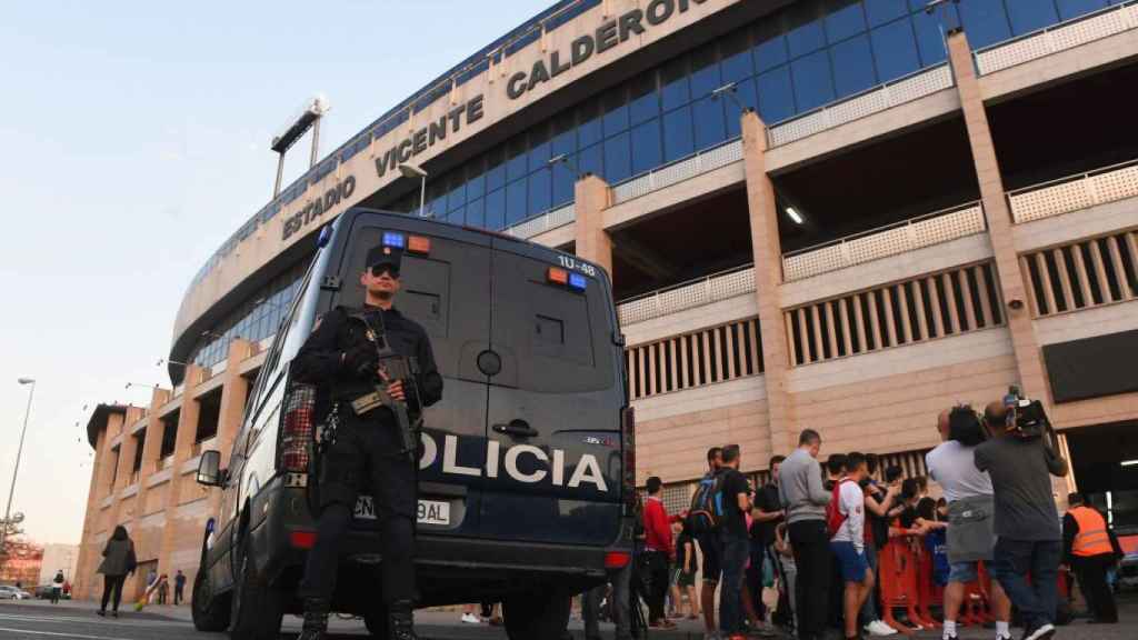 Vicente Calderón, Madrid, donde la policía extrema las medidas de seguridad