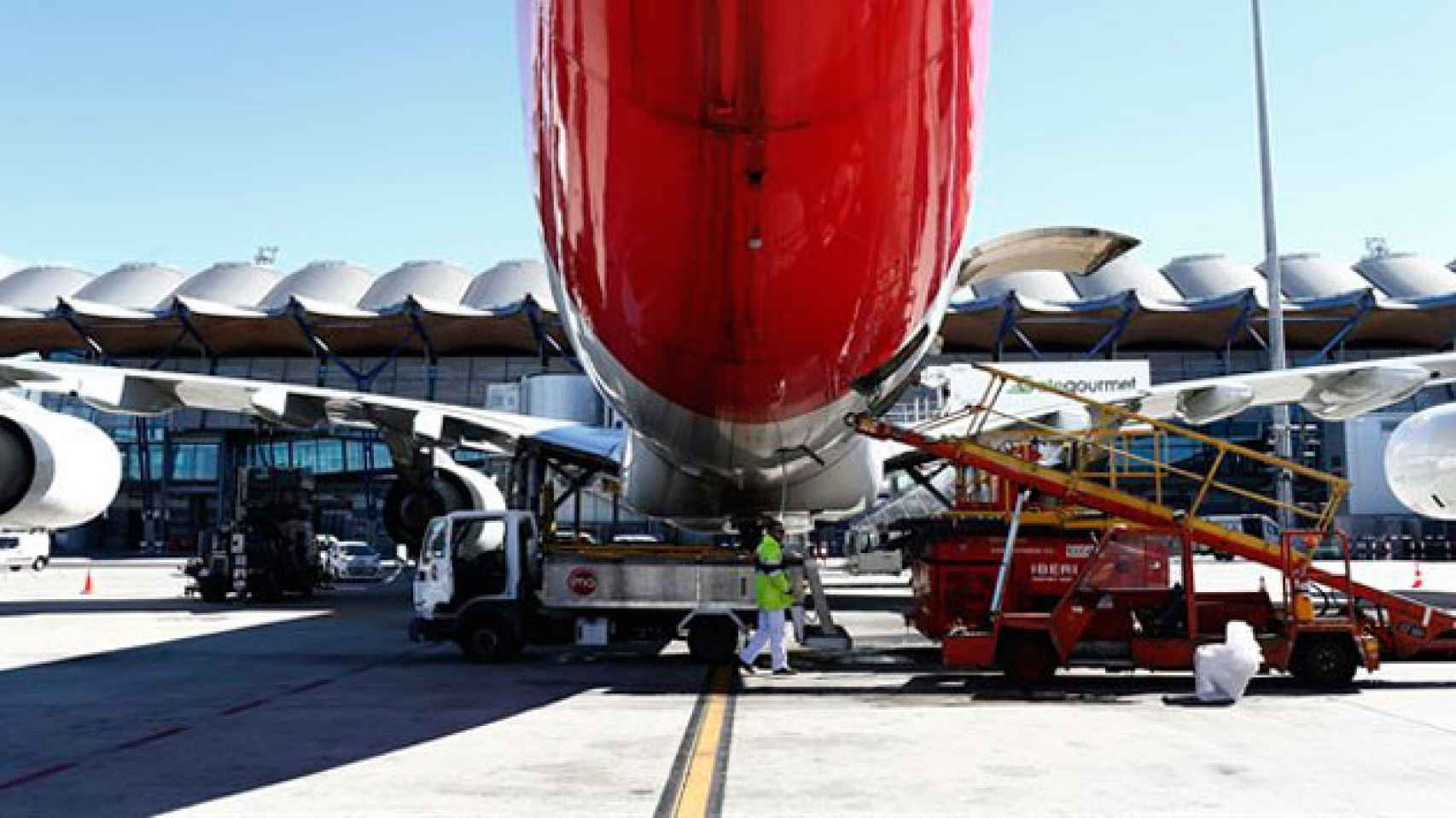 La huelga en el repostaje afecta a 21 aeropuertos en toda España / CG