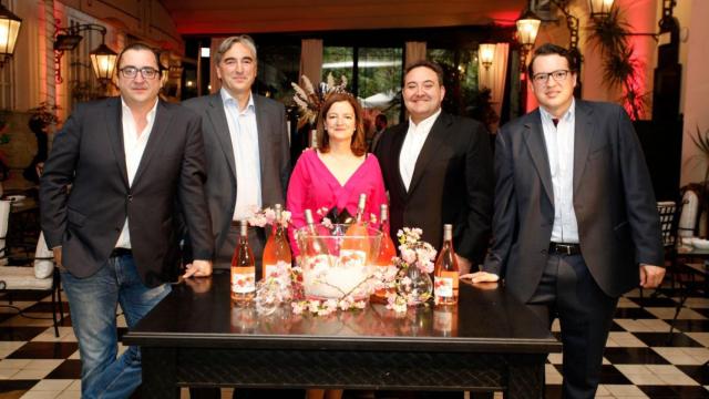 Varios miembros de la familia Muga en la presentación de su nuevo vino rosado, Flor de Muga, en Barcelona / CG