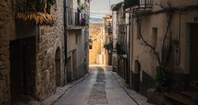 Calle de Horta de Sant Joan por donde paseó Picasso / AYUNTAMIENTO HORTA DE SANT JOAN