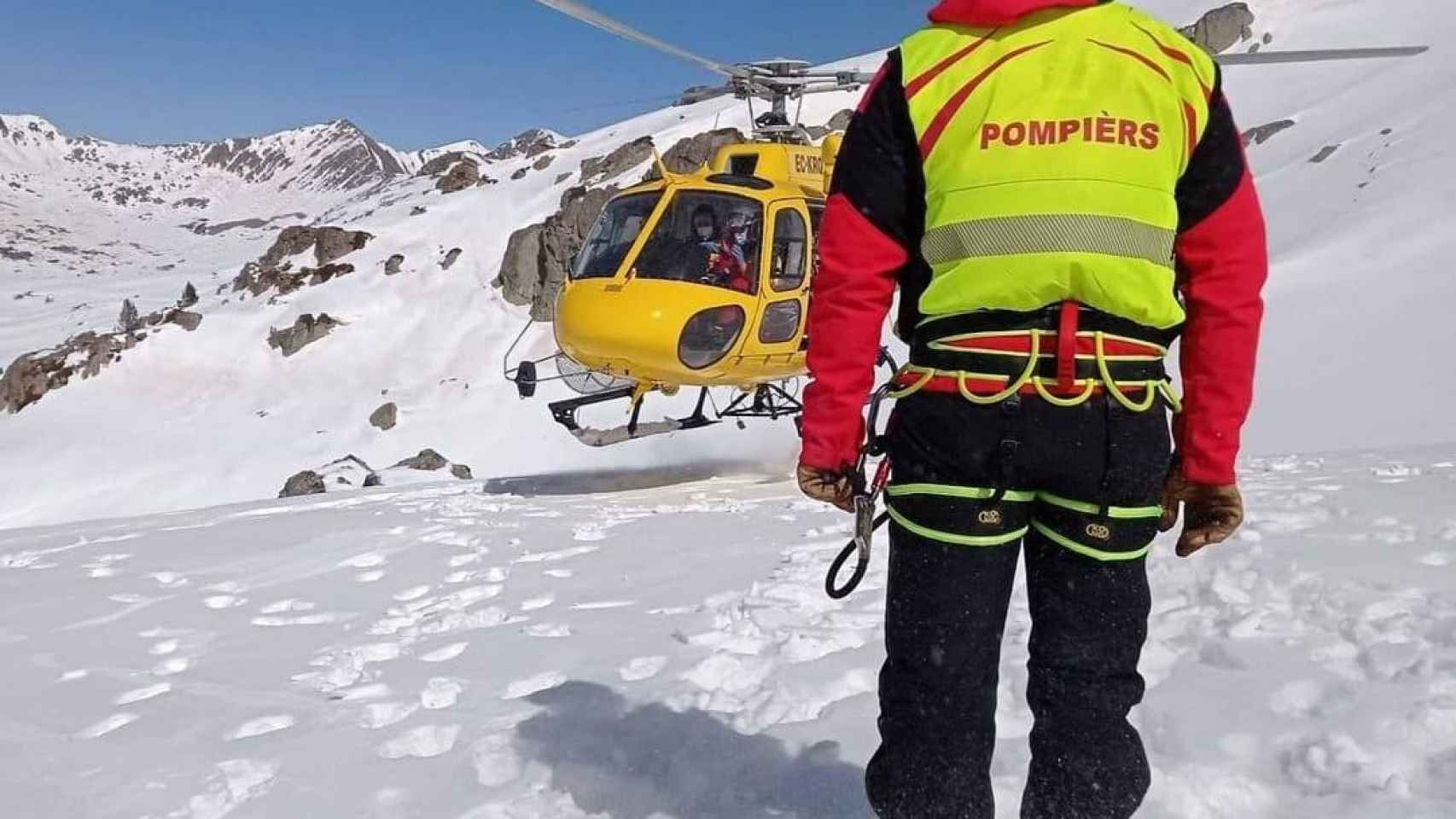 Un bombero del Conselh Generau d’Aran en un servicio de rescate / EP