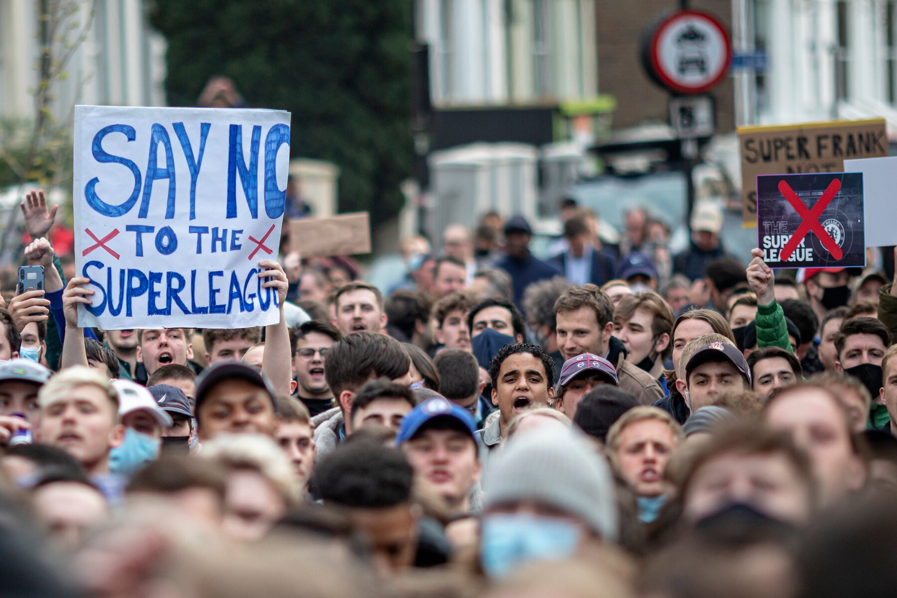 Aficionados ingleses, en una protesta contra la Superliga | EFE