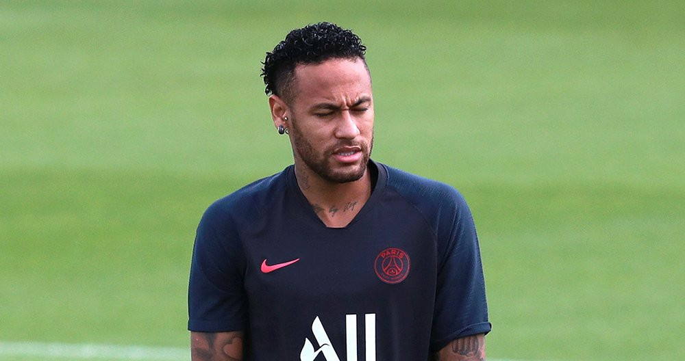 Neymar durante un entrenamiento del PSG / EFE