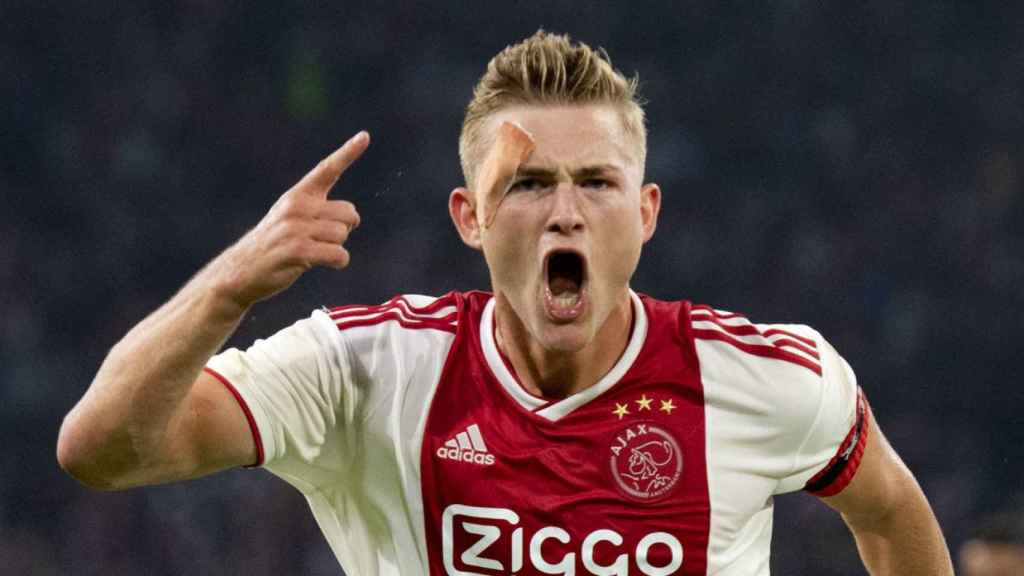 De Ligt celebrando un gol con el Ajax de Ámsterdam / EFE