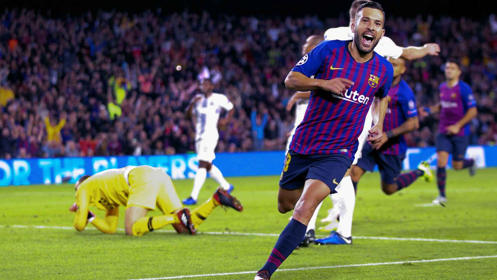 Jordi Alba celebra su gol contra el Inter de Milán en el Camp Nou / EFE