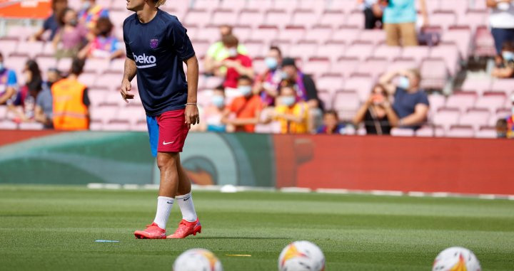 Griezmann en el calentamiento previo al Barça-Getafe / EFE