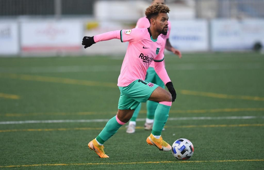 Konrad de la Fuente, en una acción contra el Alcoyano / FCB