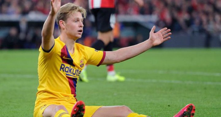 De Jong, lamentándose en una acción contra el Athletic | EFE