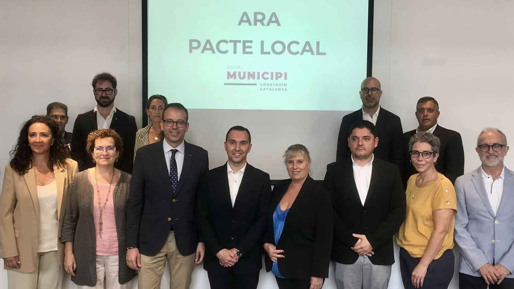 PDECAt y Ara Catalunya en la presentación de la plataforma municipalista