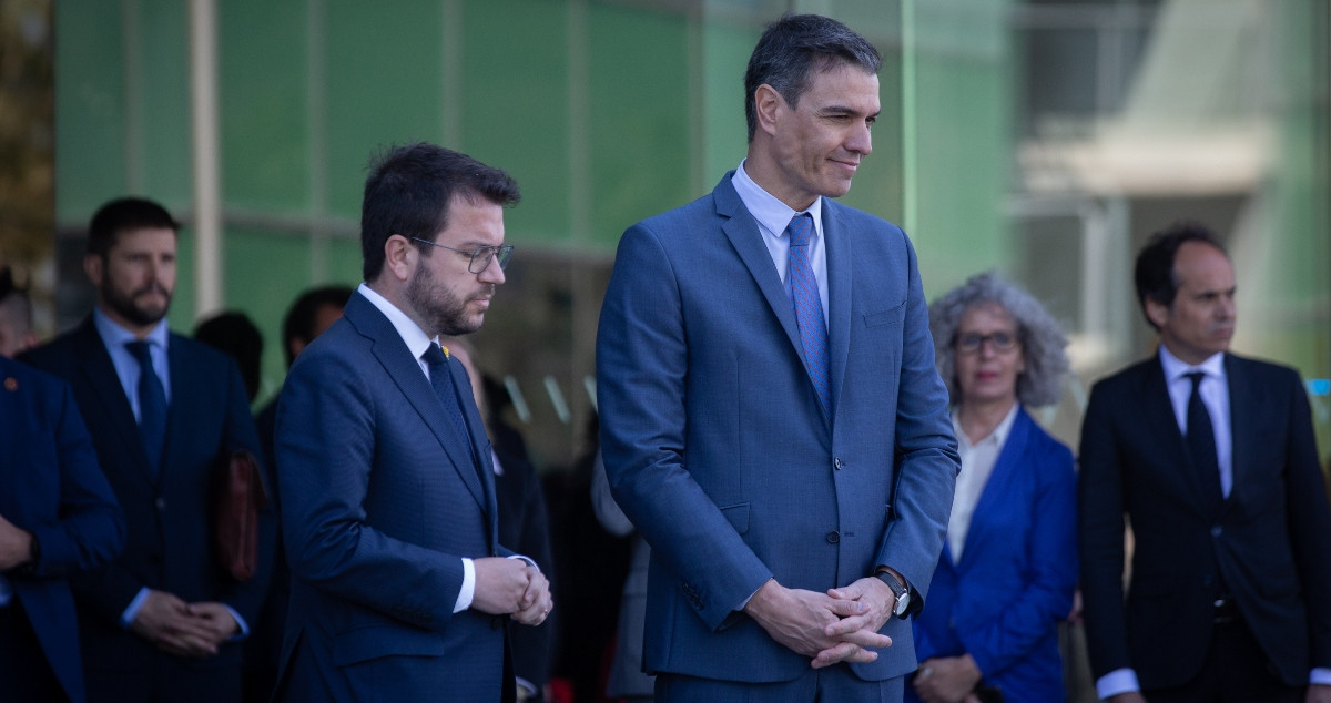 El presidente de la Generalitat, Pere Aragonès, y el presidente del Gobierno, Pedro Sánchez, en las Jornadas del Círculo de Economía de 2022 / EP