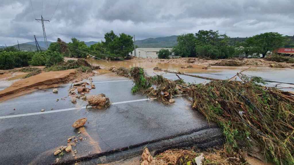 Tendido eléctrico afectado por las inundaciones en el sur de Cataluña / ENDESA