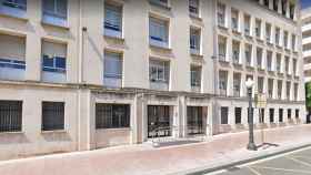 Exterior de la Audiencia de Tarragona, donde ha sido juzgado y condenado un hombre por abusar de su hijastra / GOOGLE MAPS