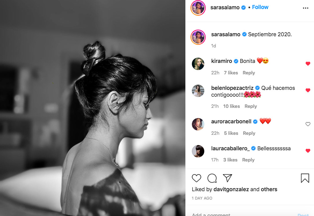 Sara Sálamo recibe septiembre con una fotografía en blanco y negro desde la bañera / INSTAGRAM