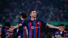 Robert Lewandowski celebra el gol marcado al Real Betis en el Camp Nou / FCB