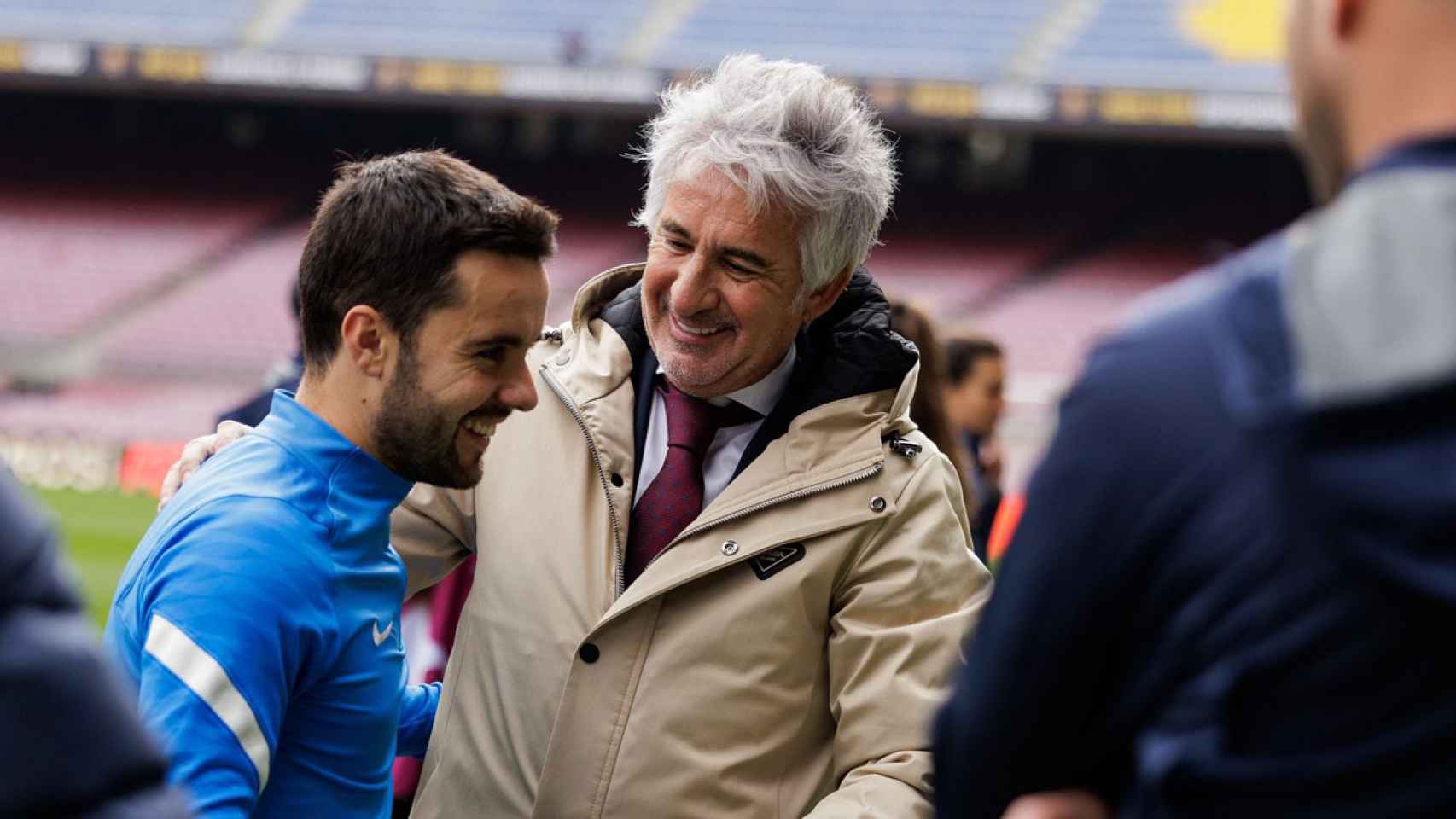 Xavier Puig, junto a Jonatan Giráldez, entrenador del Barça Femenino / FCB