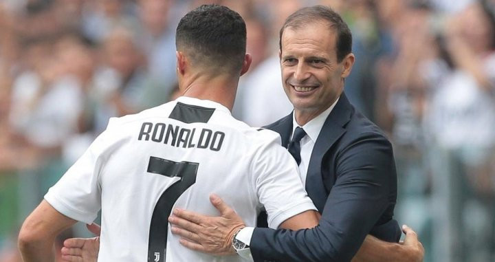 El abrazo entre Cristiano Ronaldo y Massimiliano Allegri / EFE