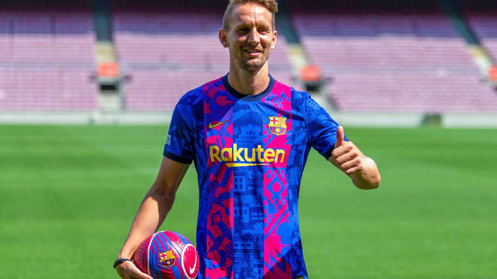 Luuk de Jong, en su presentación oficial con el Barça / EFE