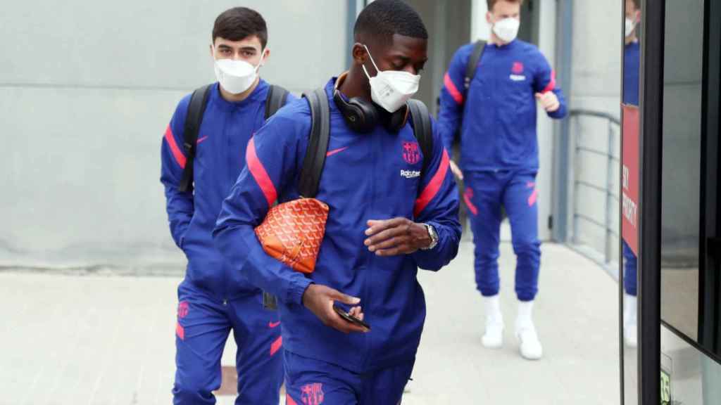 Dembelé viajando a Valencia con el Barça / FC Barcelona