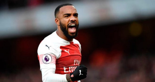 Una foto de Alexandre Lacazette durate un partido del Arsenal / EFE