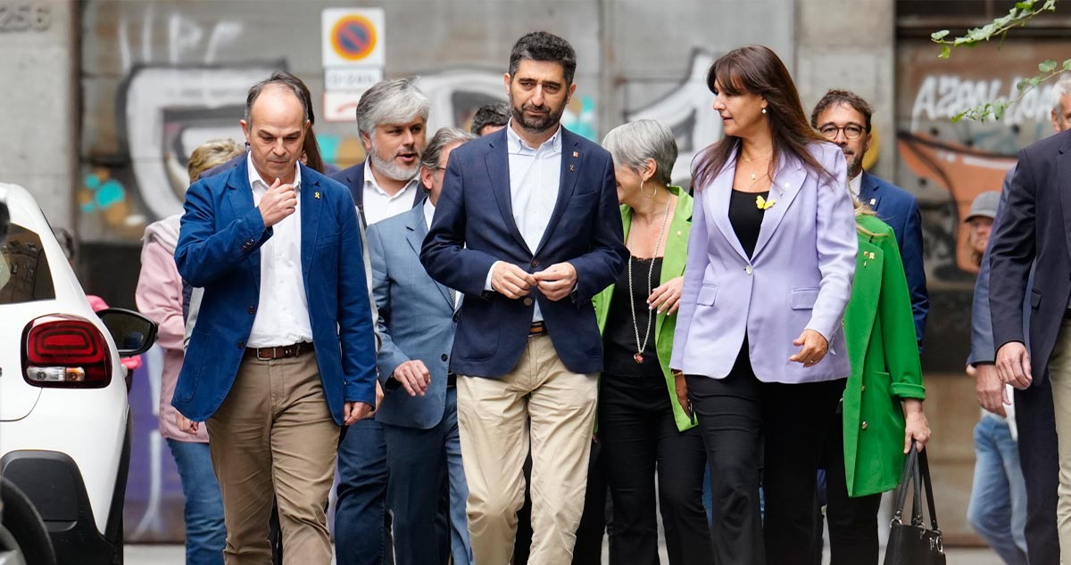 Representantes de Junts per Catalunya el día que comienza la consulta a los militantes para decidir sobre la continuidad en el Govern / EFE