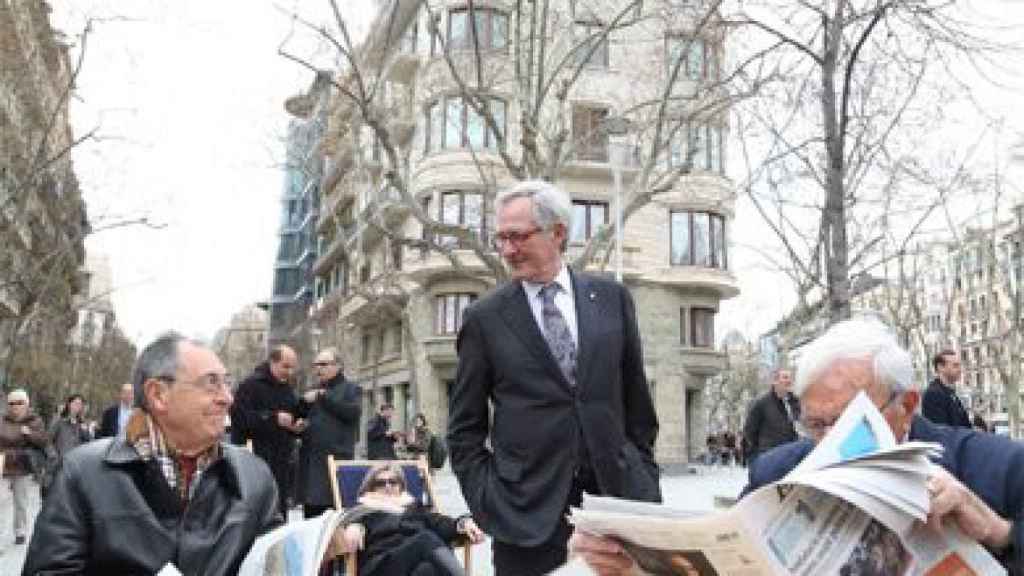 El alcalde de Barcelona, Xavier Trias, visitando las actividades en el tramo reformado de la Diagonal, el pasado 24 de marzo.