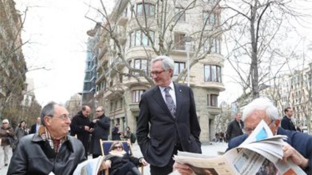 El alcalde de Barcelona, Xavier Trias, visitando las actividades en el tramo reformado de la Diagonal, el pasado 24 de marzo.