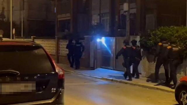 Los Mossos desarticulan un grupo criminal especializado en robos con fuerza en viviendas del Penedès y el Tarragonès / MOSSOS
