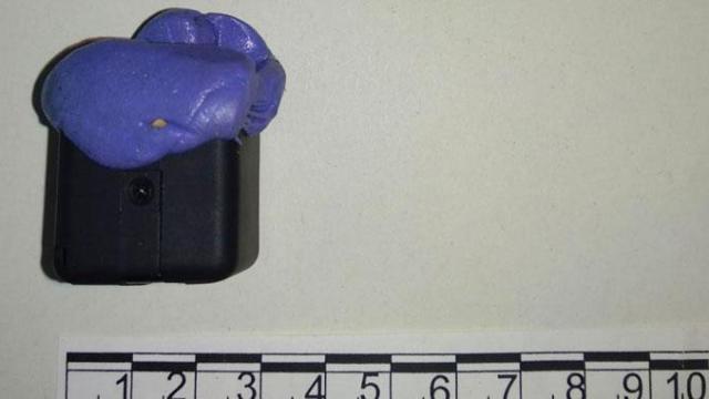 La cámara con la que el detenido grababa a las mujeres en los lavabos / MOSSOS