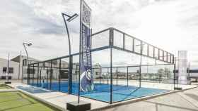 Pistas de Padel Courts Deluxe / PADEL COURTS DELUXE