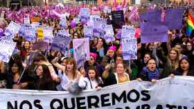 Un momento de la gran manifestación en Madrid en el Día Internacional de la Mujer, el 8M, de 2018 / EFE