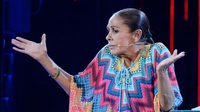 Isabel Pantoja humilla a Chabelita en su presentación como cantante / EP