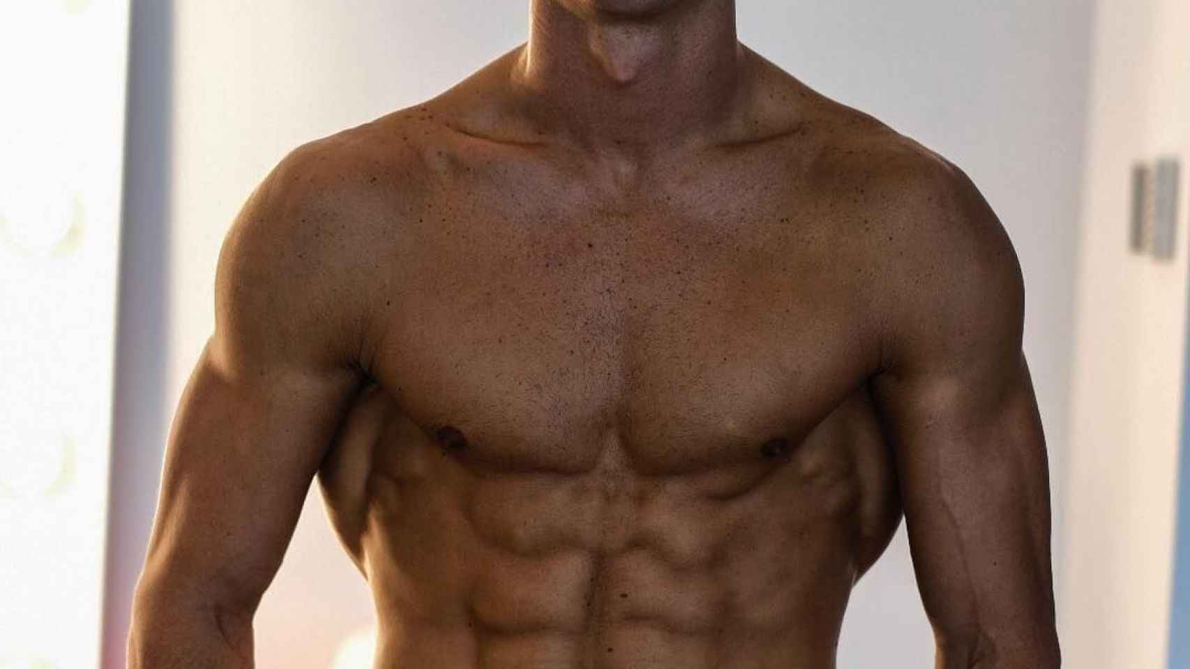 Cristiano Ronaldo presume de abdominales