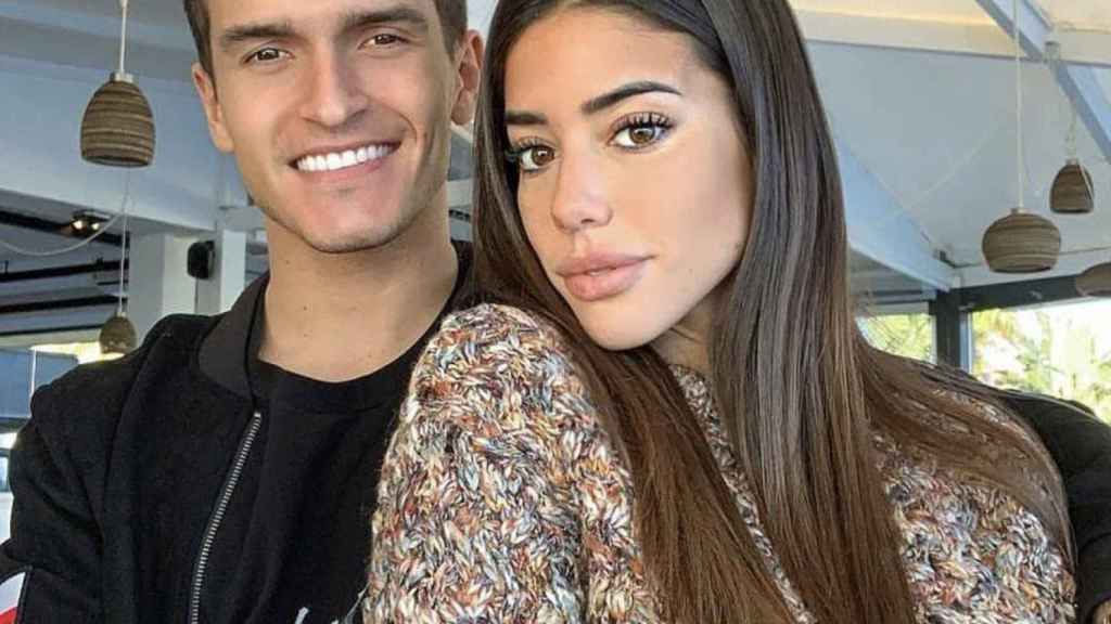 Nadia Avilés y Denis Suárez /REDES