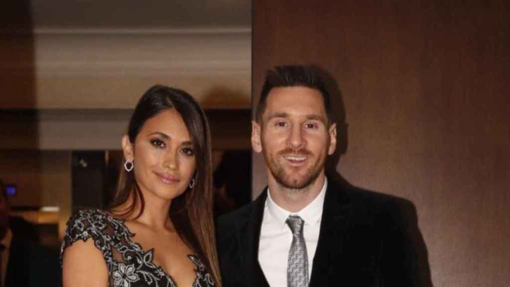 Leo Messi y Antonella balón de oro