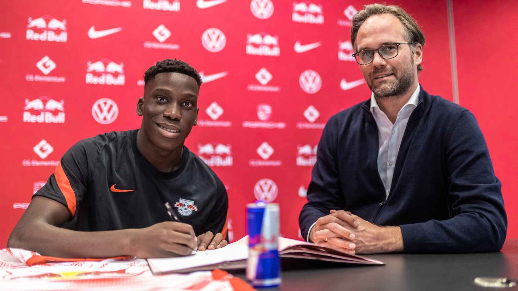 Ilaix Moriba presentado como nuevo jugador del RB Leipzig / RB Leipzig