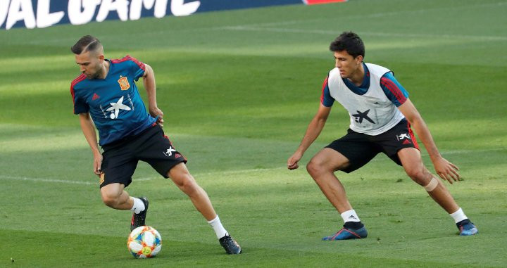 Jordi Alba en un entrenamiento previo al España - Suecia / EFE