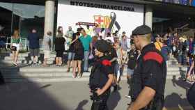 Mossos d'Esquadra, en el Camp Nou / EFE