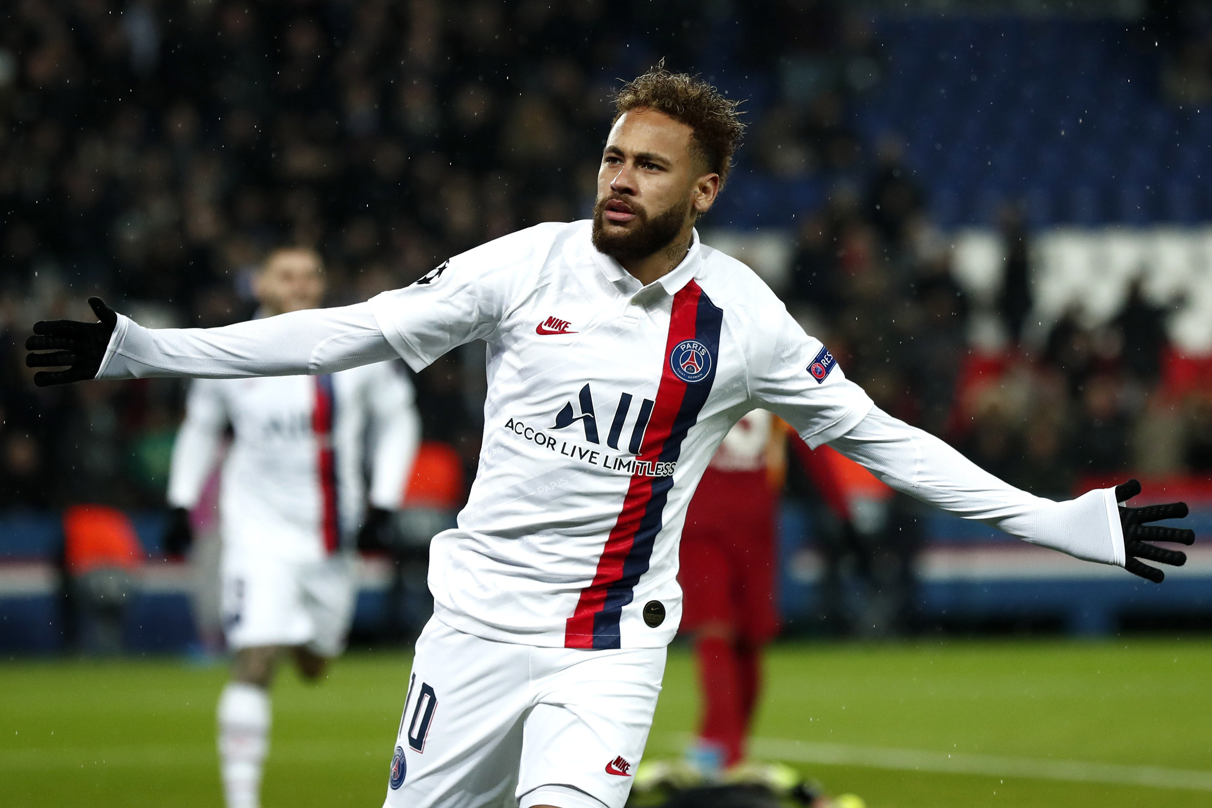 Neymar celebrando un gol con el PSG / EFE