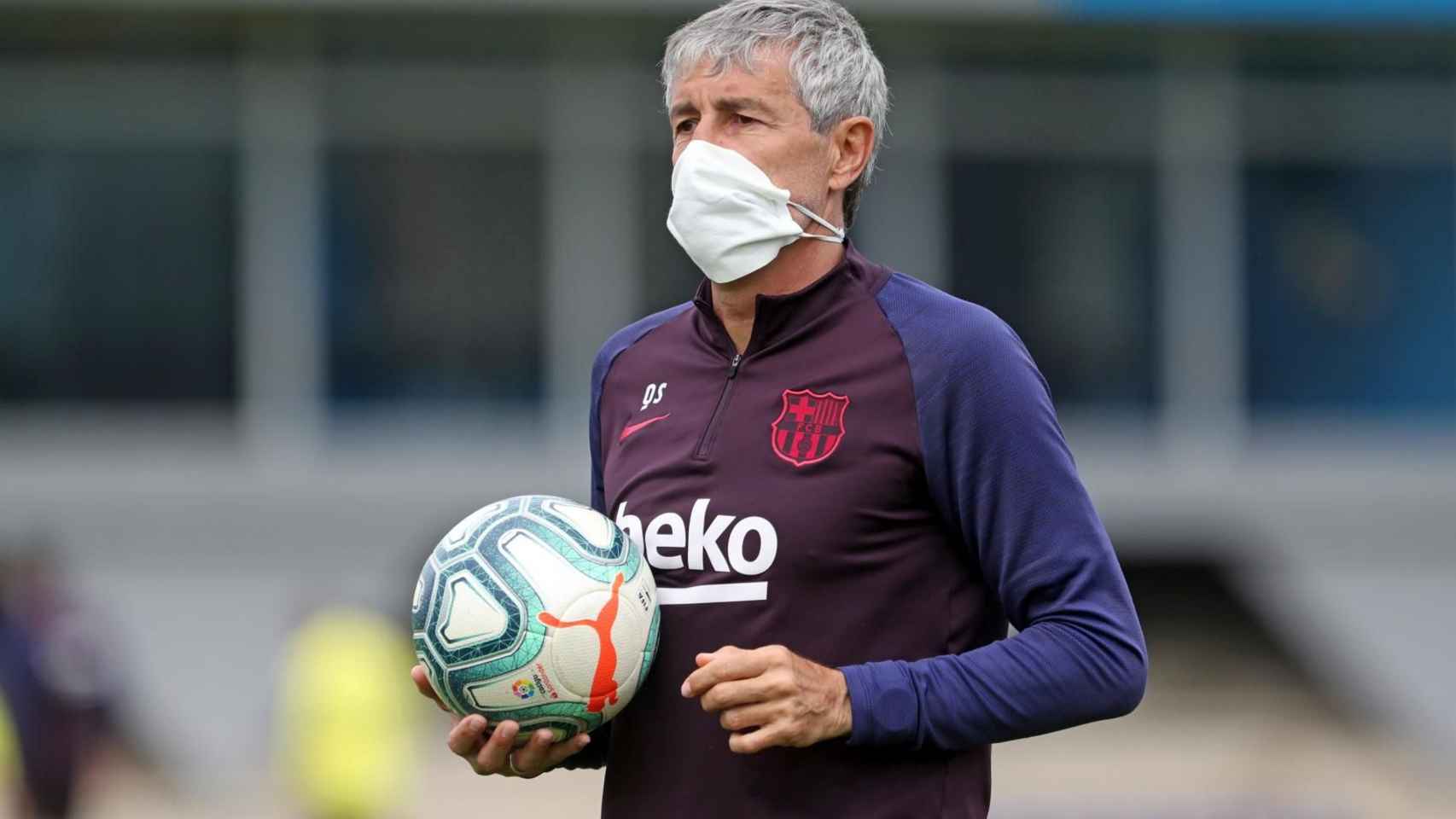 Quique Setién en un entrenamiento del Barça / FC Barcelona