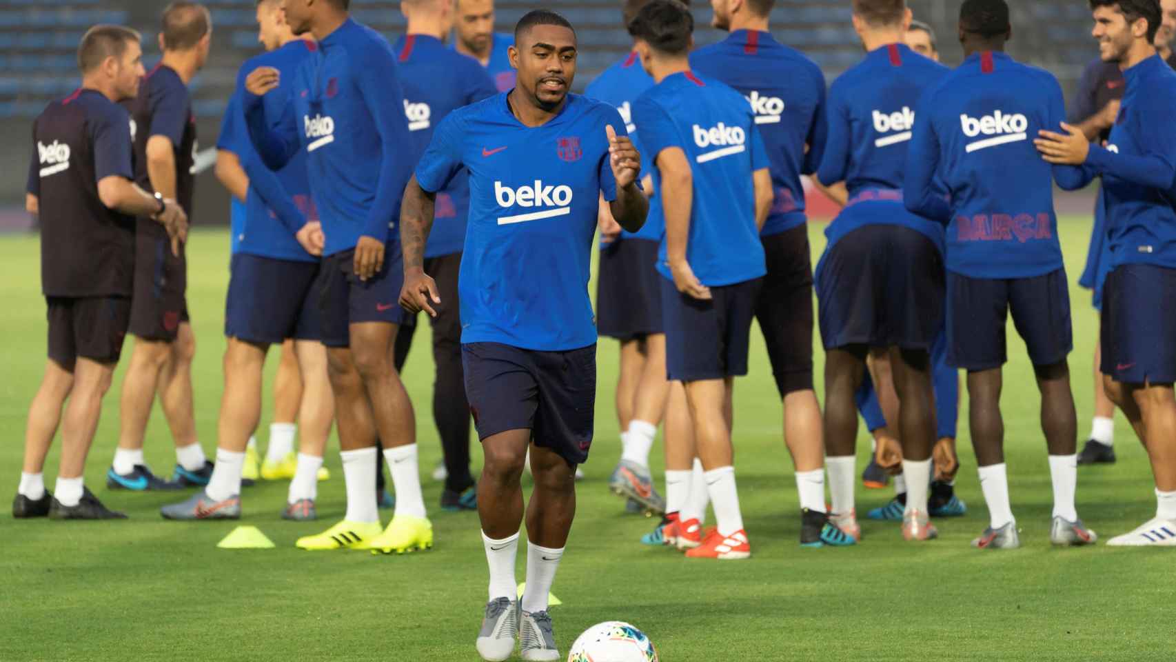 Malcom en un entrenamiento del FC Barcelona / EFE