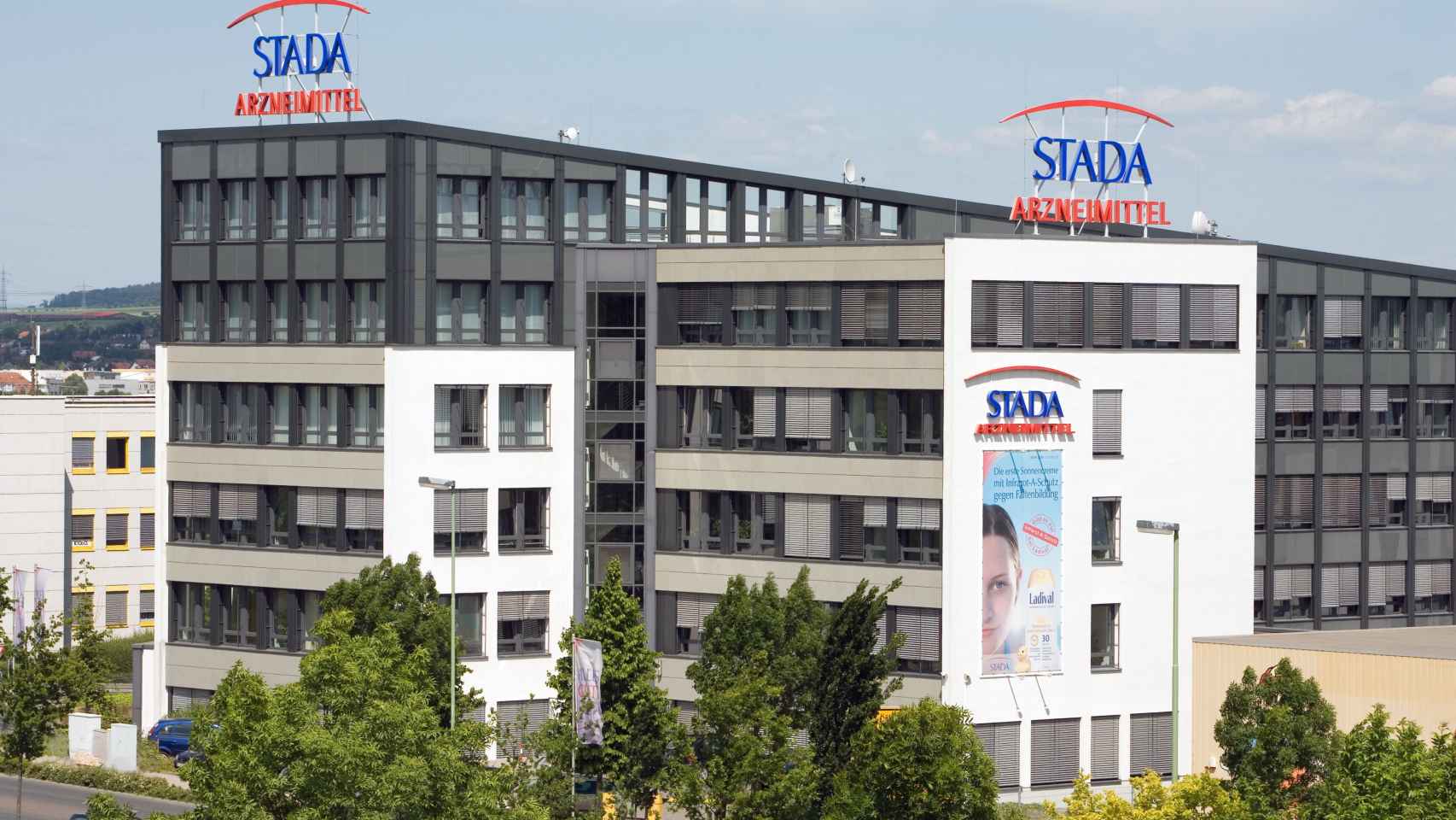 Stada, la farmacéutica alemana que cambiará su sede fiscal de Barcelona a Madrid / CG