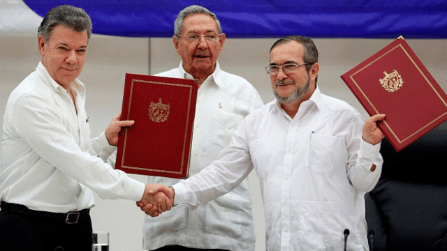 Imagen del nuevo acuerdo de las FARC y el Gobierno colombiano / REUTERS