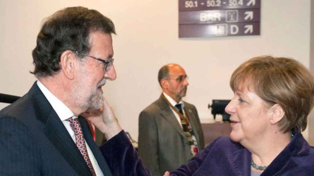 La canciller alemana Angela Merkel arropó a Rajoy en la cumbre de la UE el jueves.