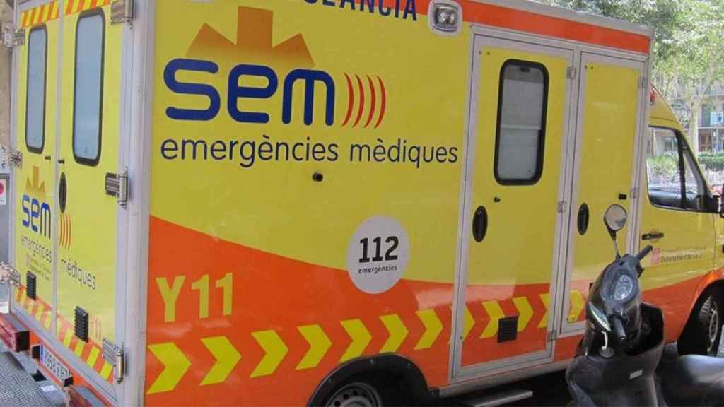 Ambulancia del Servei d'Emergències Mèdiques (SEM), como la que trasladó al bebé / EUROPA PRESS