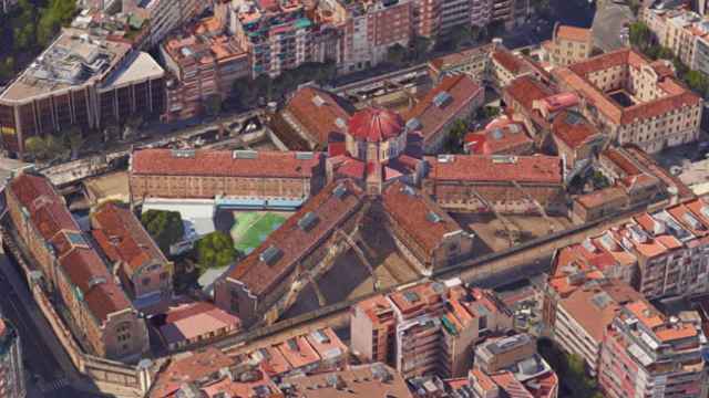 Imagen aérea en 3D de la cárcel Modelo de Barcelona / CG