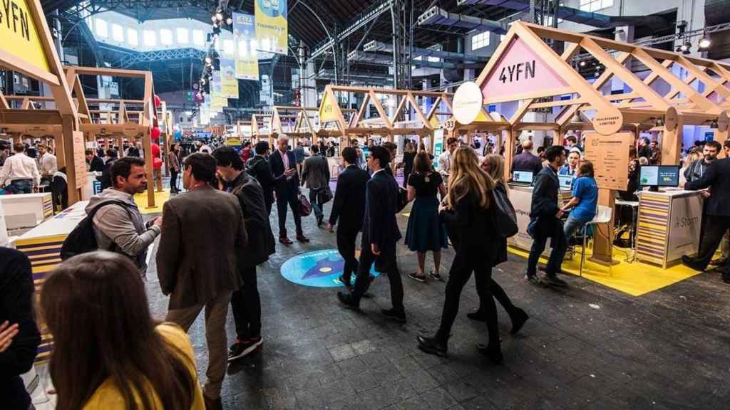 Exposición de startups en la feria de emprendeduría 4YFN / EP