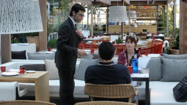 La oferta busca becarios que agradezcan el sentido del humor de los clientes.