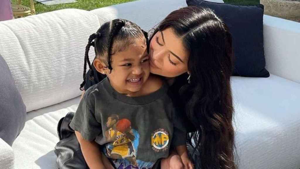 Kylie Jenner y su hija Stormi / @kyliejenner