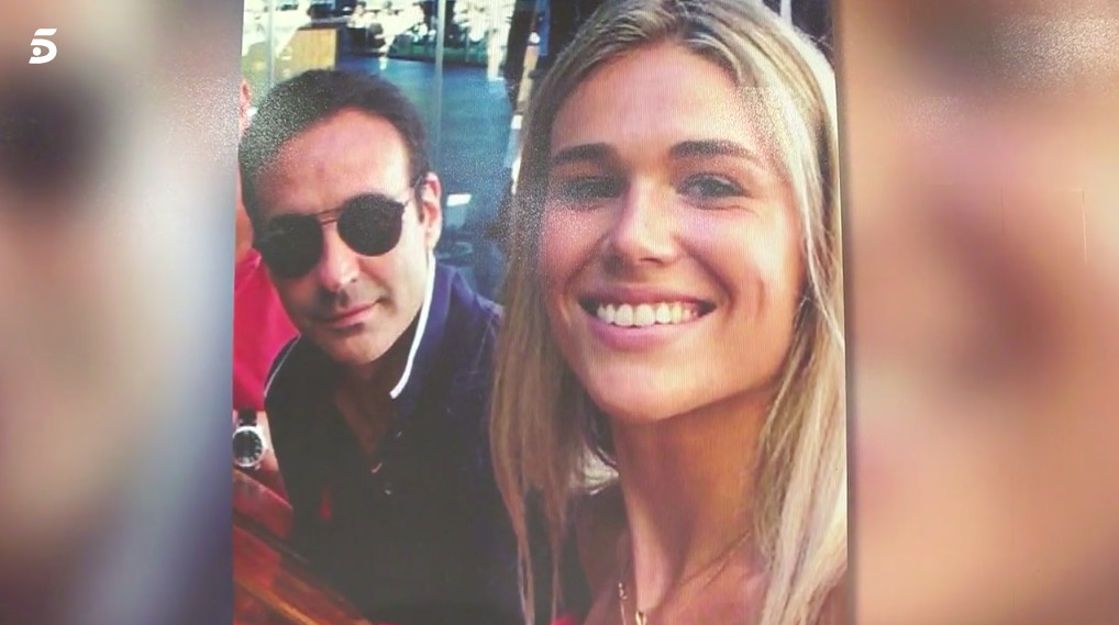 Enrique Ponce y Ana Soria posan juntos por primera vez / MEDIASET