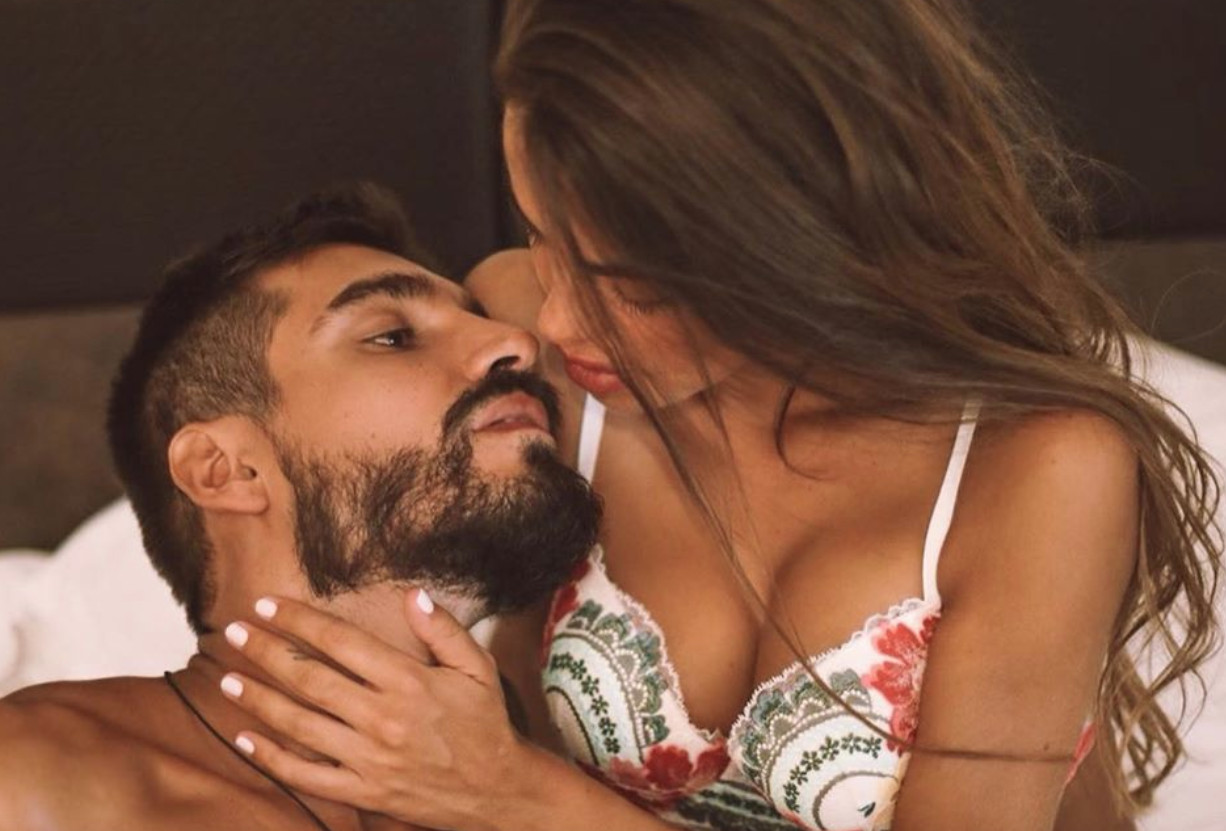 Violeta Mangriñán y Fabio Colloricchio dan rienda suelta a su amor en la cama / INSTAGRAM